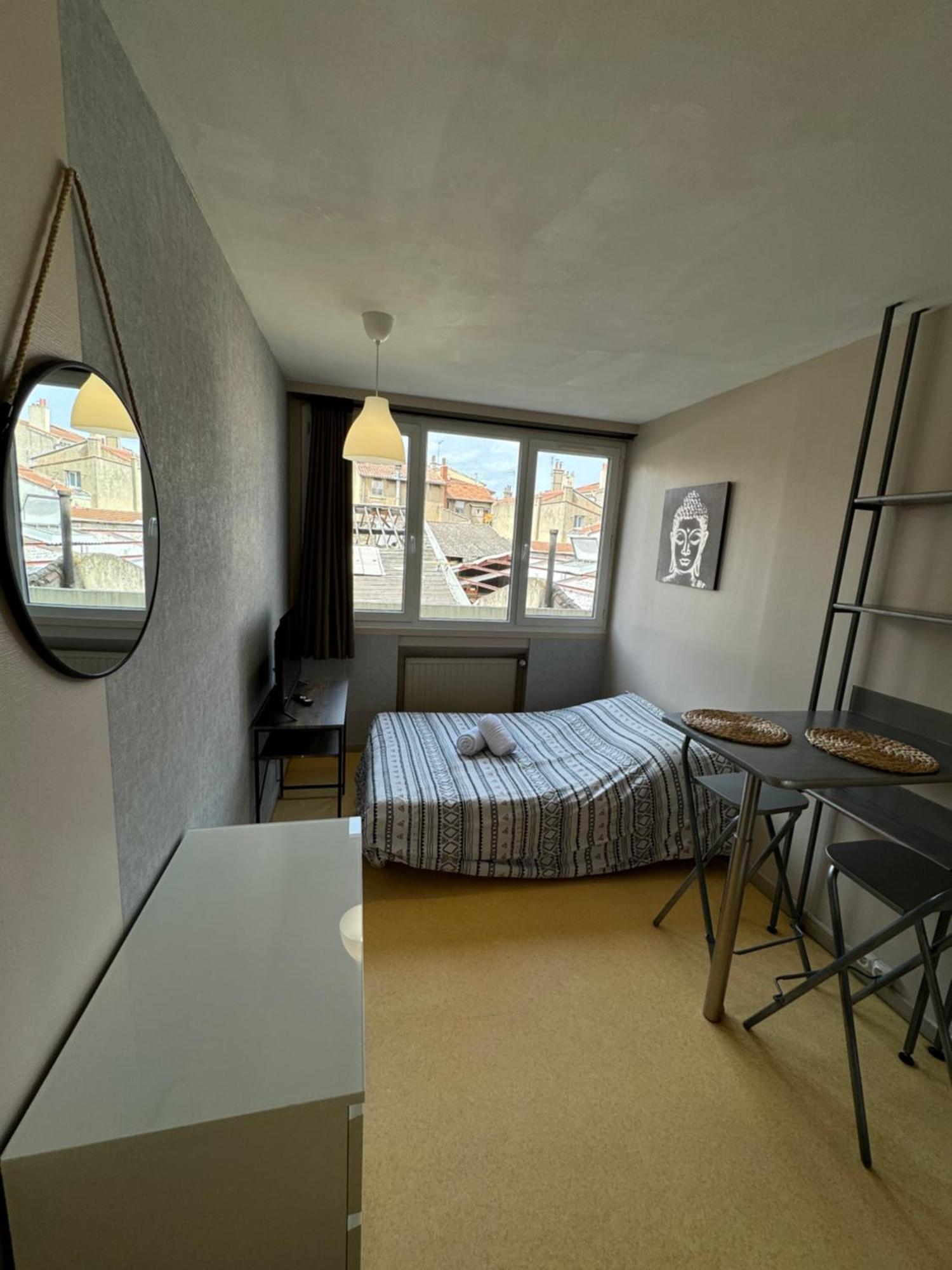 Appartement Au Centre De Valence Studio 5 Exterior photo